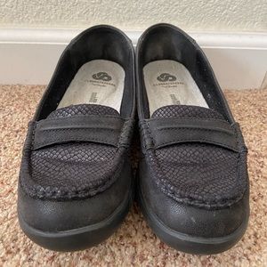 Clark’s Cloud Steppers Black Loafers
